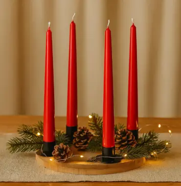Schlichter Adventskranz aus Holz - Kerzenständer - DIY Weihnachtsteller
