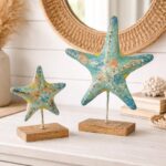 Metall Seestern Deko auf Holz - Maritim Dekofigur - Strandhaus Wohnzimmer
