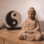 Buddha Figur Antik, Deko Buddha aus Zement - Yin und Yang Deko