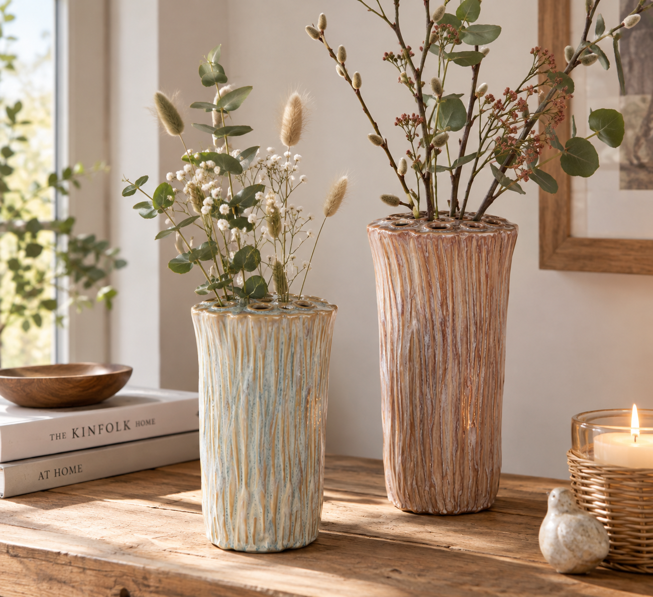 Steckvase Keramik Steckvase in Rosa mit strukturierter Glasur und mehreren Öffnungen für Trockenblumen, Pampasgras und Zweige.